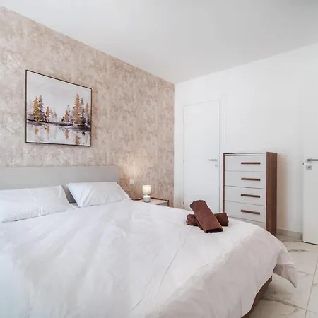 Stylish 2br Escape In St Julians Saint Julian's