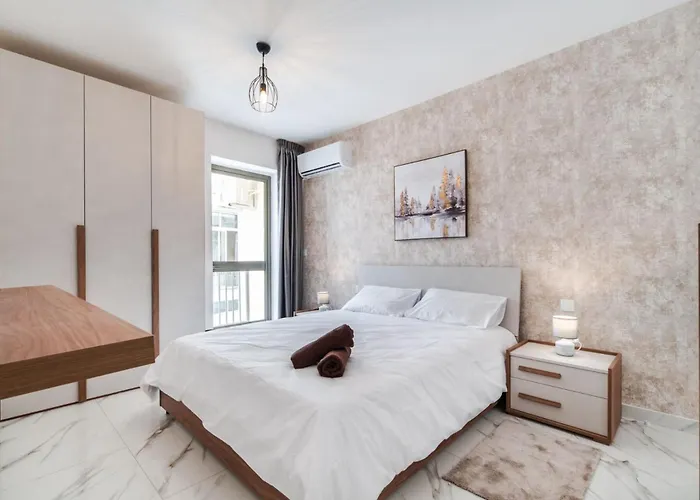 Stylish 2br Escape In St Julians By Buena Vista