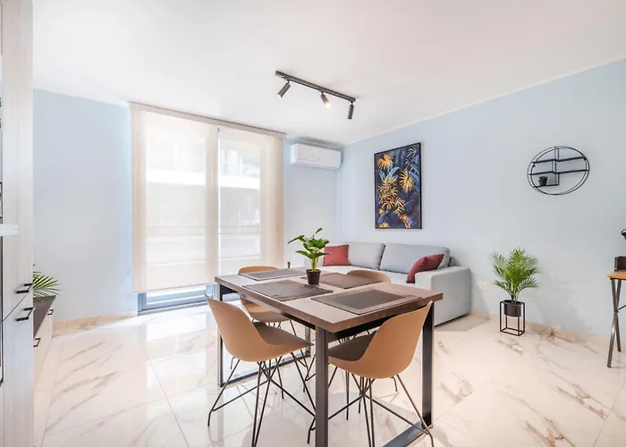 Stylish 2br Escape In St Julians By Buena Vista San Julián